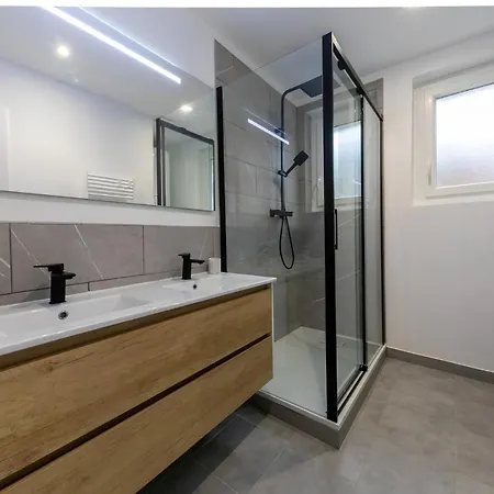 De Clelia Apartment *