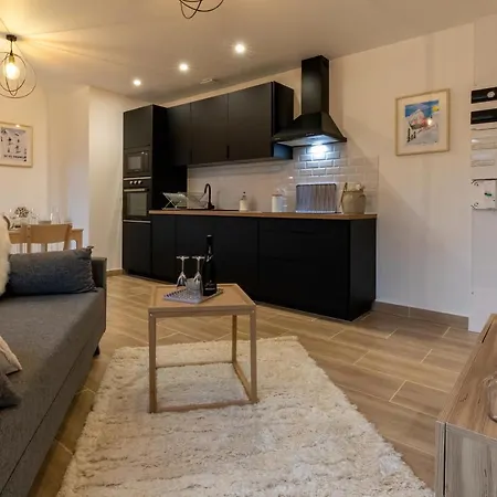 De Clelia * Акс-ле-Терм